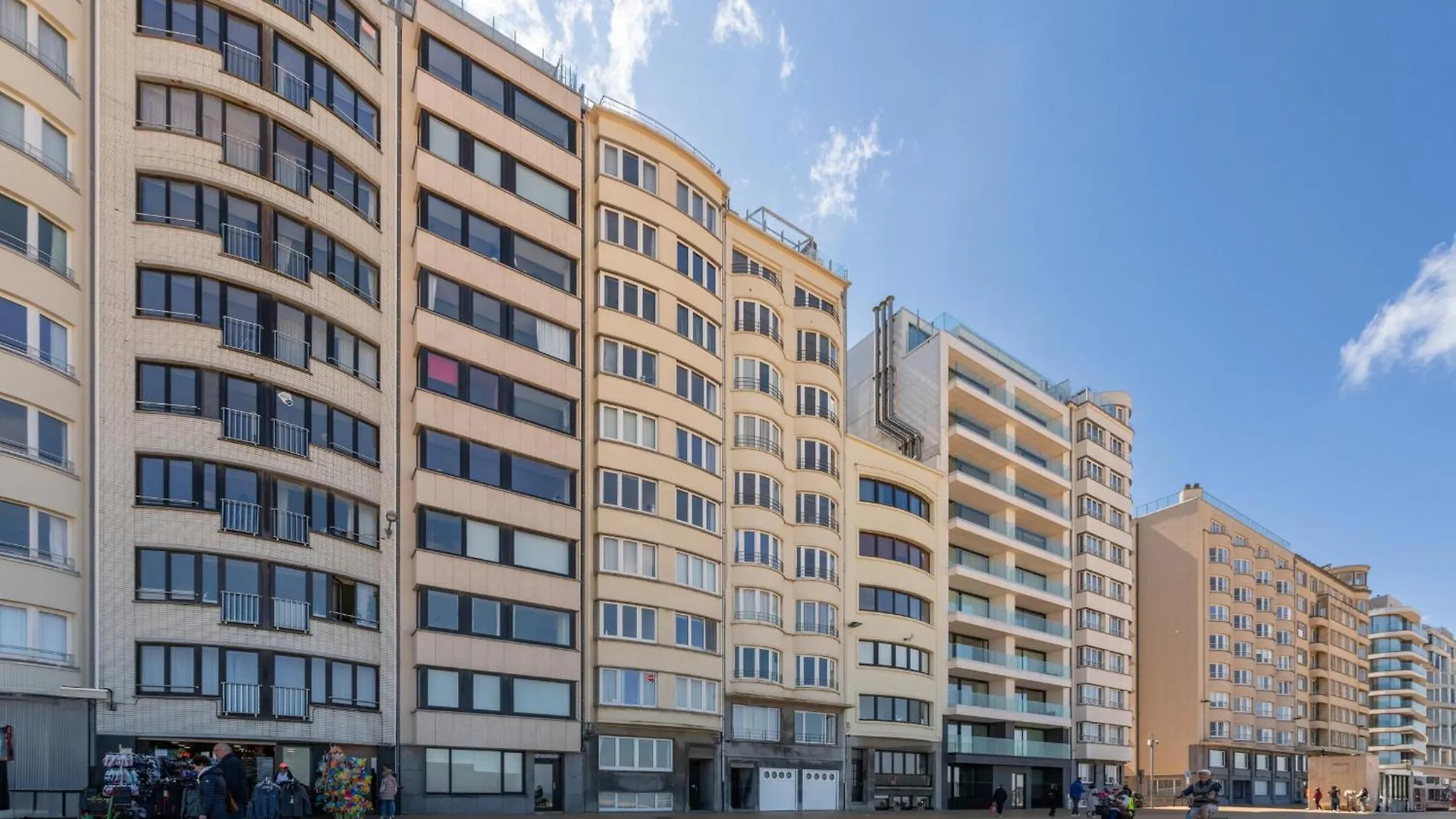 Renovated Central Seaview Appartment 